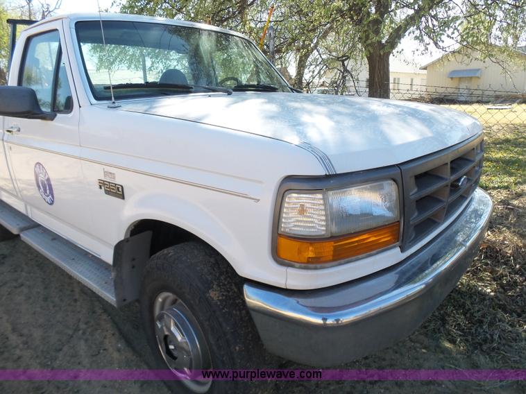 image for item L7406 1996 Ford F250 pickup truck
