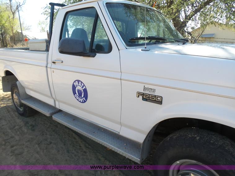 image for item L7406 1996 Ford F250 pickup truck