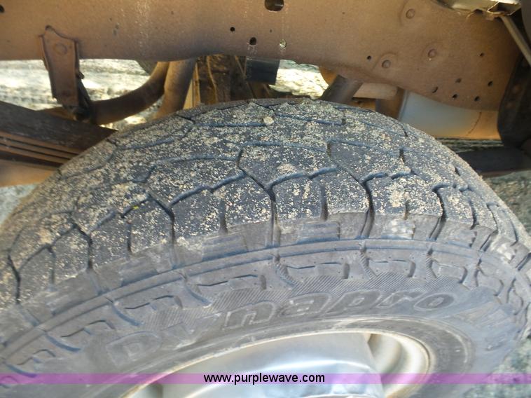 image for item L7406 1996 Ford F250 pickup truck