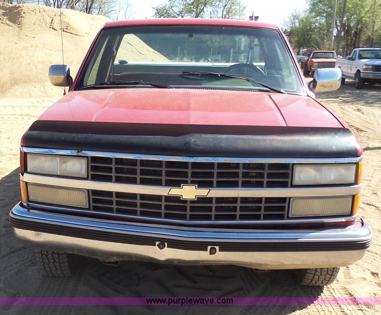 image for item L7408 1990 Chevrolet 1500 pickup truck