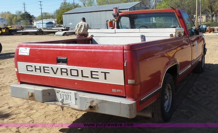 image for item L7408 1990 Chevrolet 1500 pickup truck