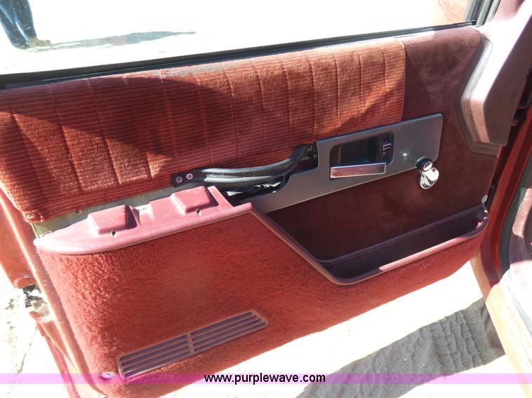 image for item L7408 1990 Chevrolet 1500 pickup truck