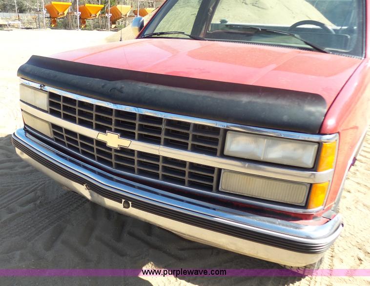 image for item L7408 1990 Chevrolet 1500 pickup truck