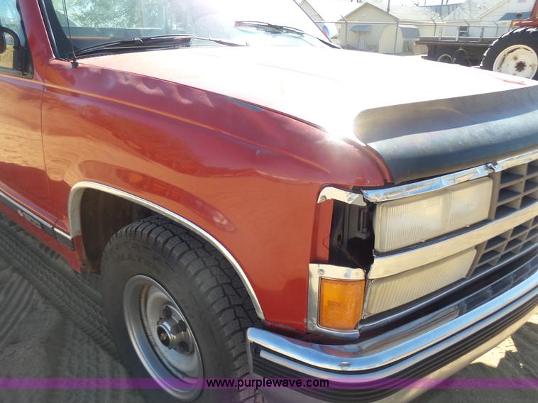 image for item L7408 1990 Chevrolet 1500 pickup truck