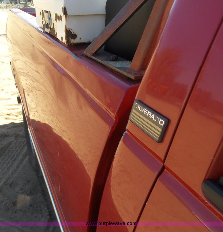 image for item L7408 1990 Chevrolet 1500 pickup truck