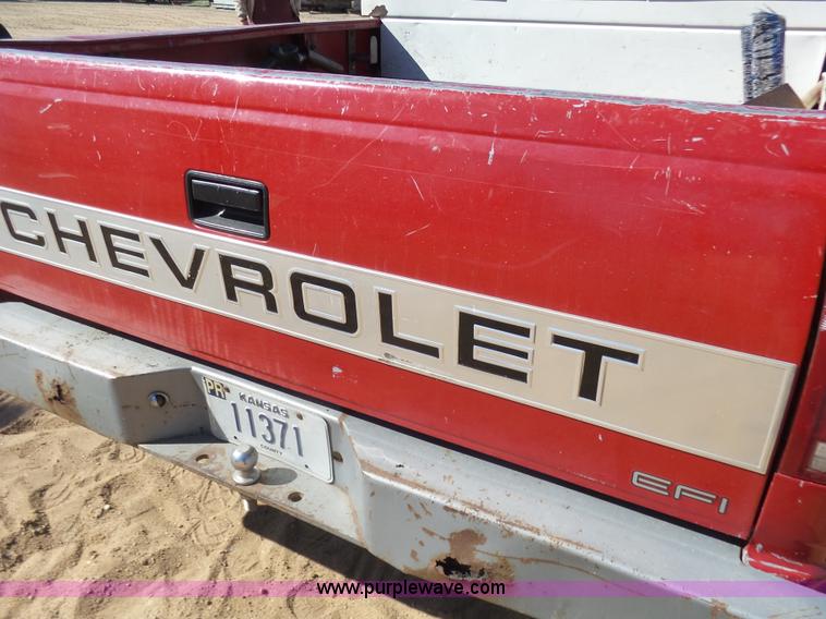 image for item L7408 1990 Chevrolet 1500 pickup truck