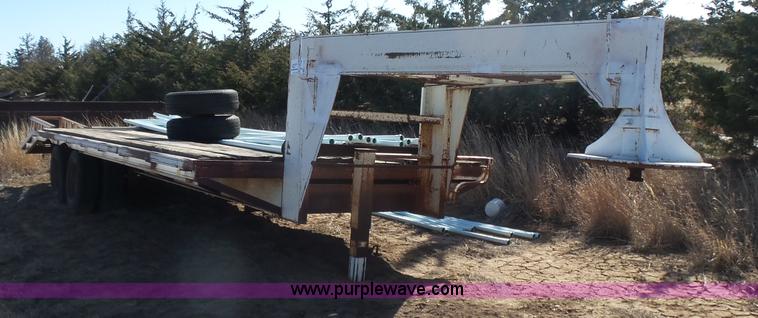 image for item L7409 1989 Blair equipment trailer