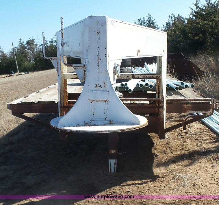 image for item L7409 1989 Blair equipment trailer