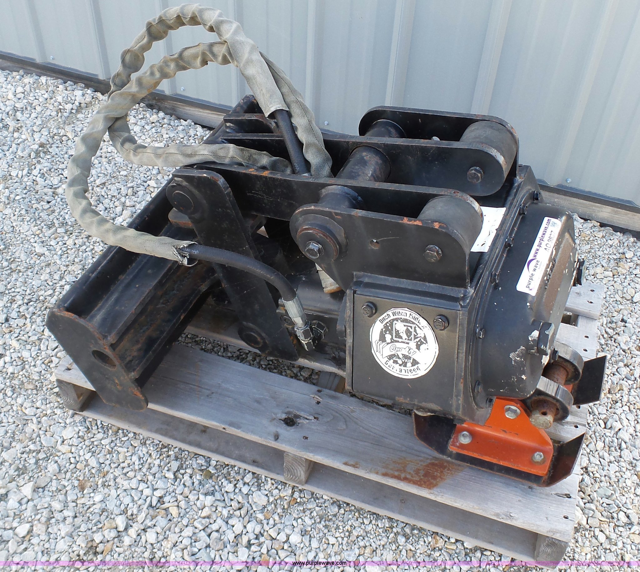 2006 Ditch Witch skid steer vibratory plow attachment in Clinton, IL