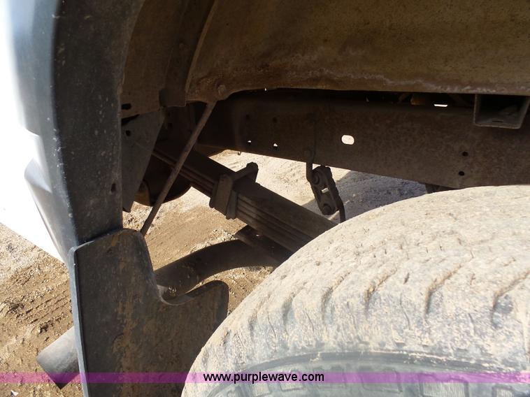 image for item AL9210 2000 Chevrolet C2500 pickup truck