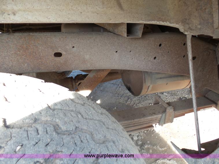 image for item AL9210 2000 Chevrolet C2500 pickup truck