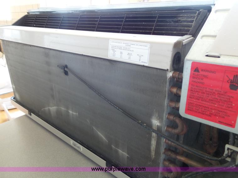 image for item AM9638 (2) Trane P-Tak AC units