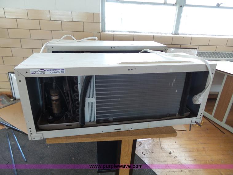 image for item AM9639 (2) Trane P-Tak AC units