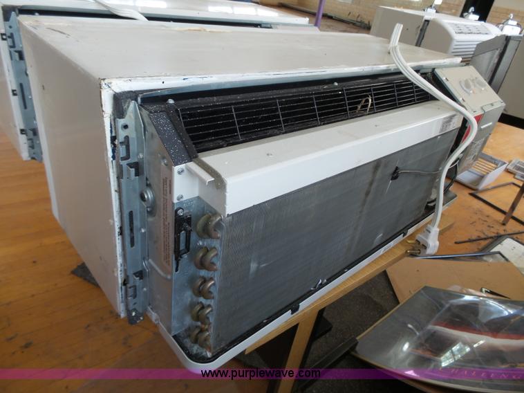 image for item AM9639 (2) Trane P-Tak AC units