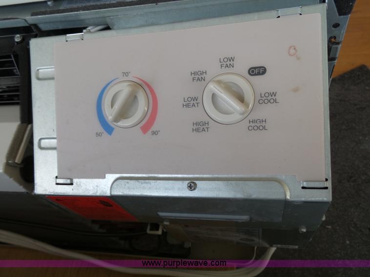 image for item AM9639 (2) Trane P-Tak AC units