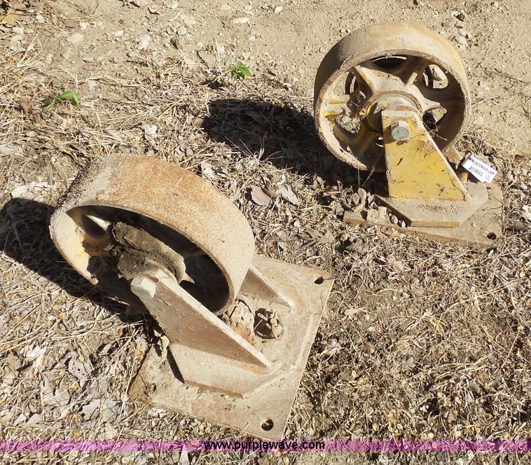 image for item AM9665 (6) 10" iron casters