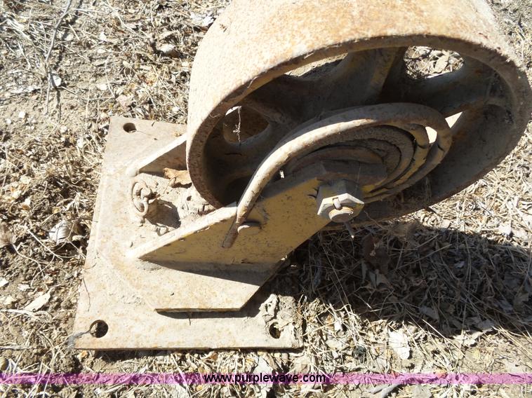 image for item AM9665 (6) 10" iron casters