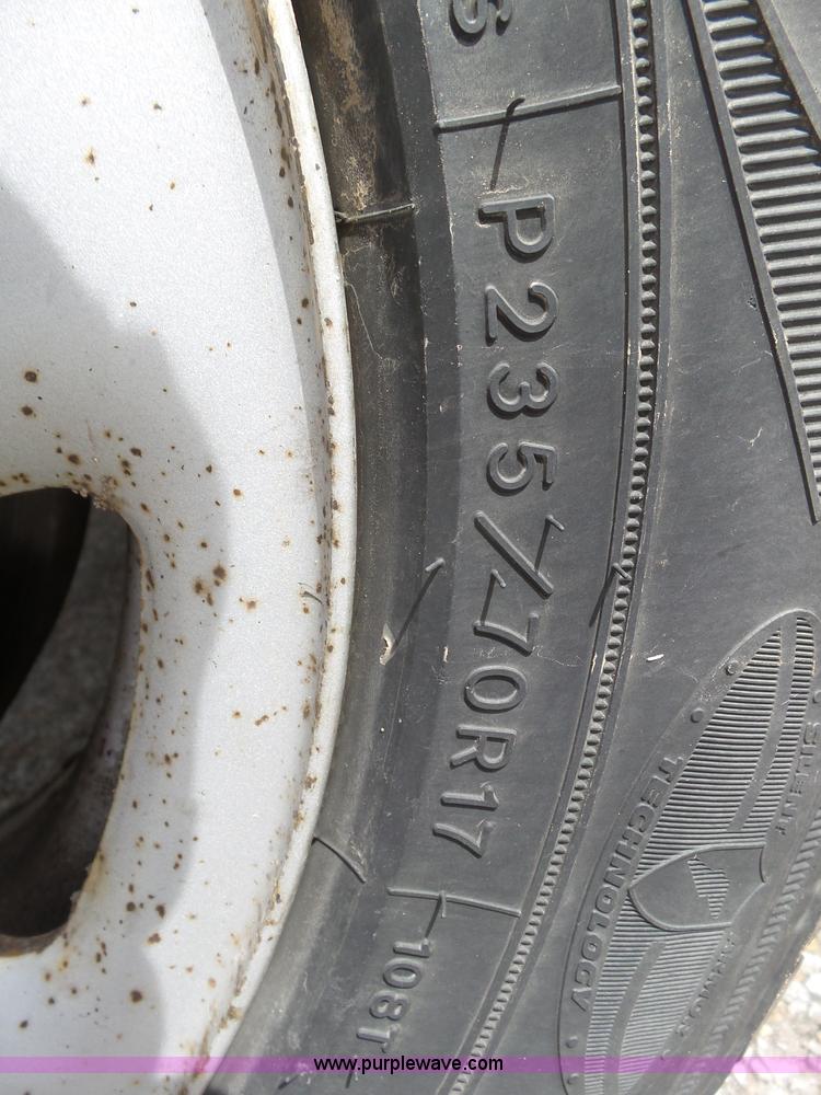 image for item AR9363 2007 Ford F150 XL pickup truck