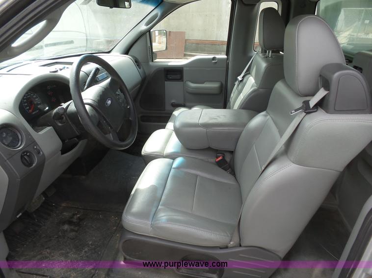 image for item AR9363 2007 Ford F150 XL pickup truck