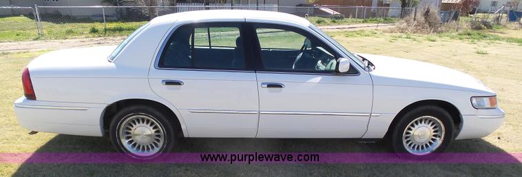 image for item AR9376 2000 Mercury Grand Marquis LS