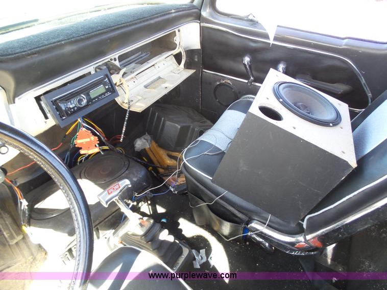 image for item AR9401 1966 Ford 100 pickup truck