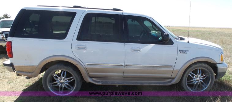 image for item AR9402 1999 Ford Expedition XLT SUV