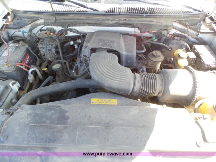 image for item AR9402 1999 Ford Expedition XLT SUV