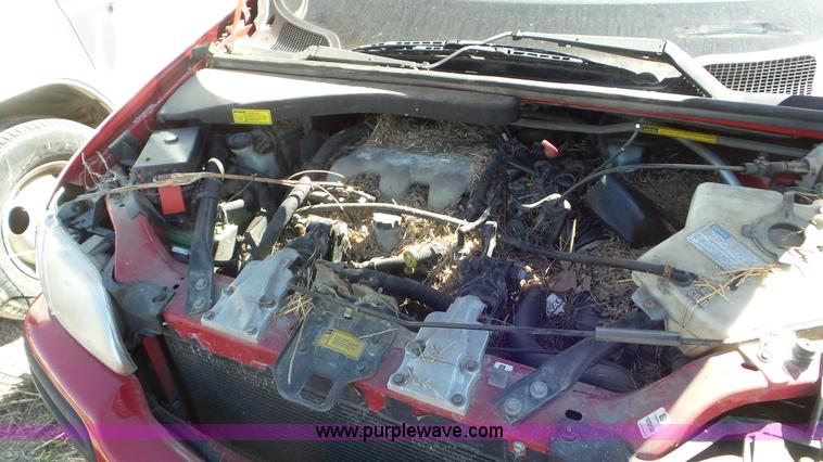 image for item AV9766 2000 Chevrolet Venture Extended van