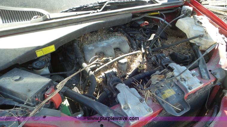 image for item AV9766 2000 Chevrolet Venture Extended van