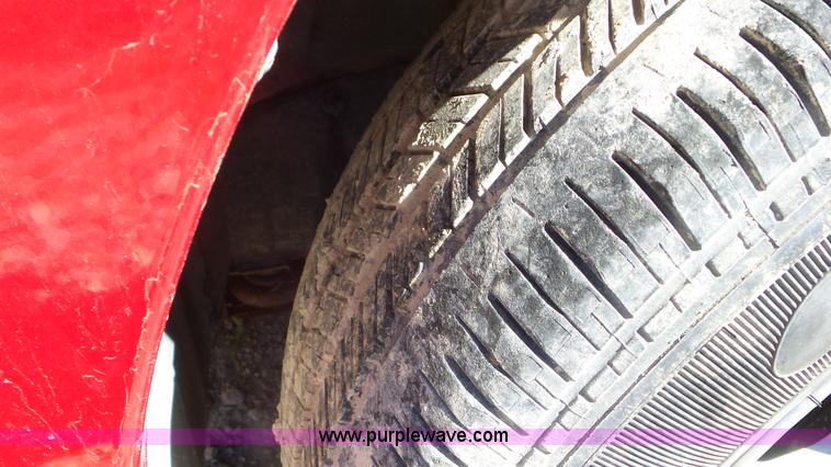 image for item AV9766 2000 Chevrolet Venture Extended van