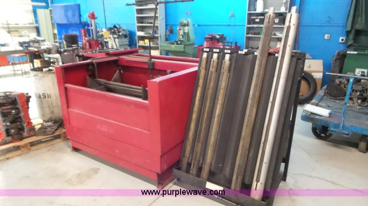 image for item AV9789 Sunnen CLT-100K line boring machine