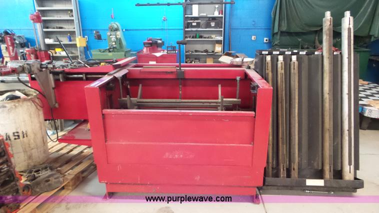 image for item AV9789 Sunnen CLT-100K line boring machine