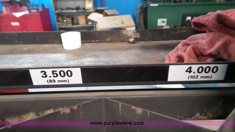 image for item AV9789 Sunnen CLT-100K line boring machine