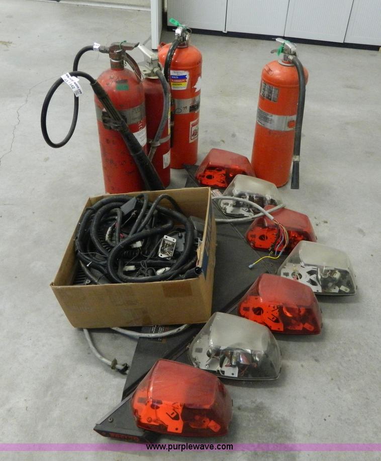 image for item AX9542 Emergency equipment