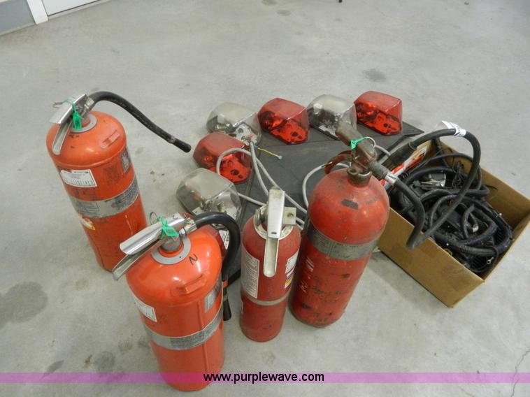image for item AX9542 Emergency equipment