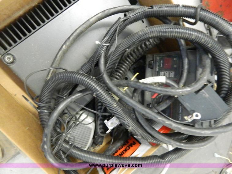 image for item AX9542 Emergency equipment