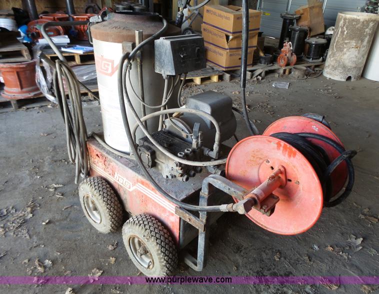 image for item BE9821 Hotsy pressure washer