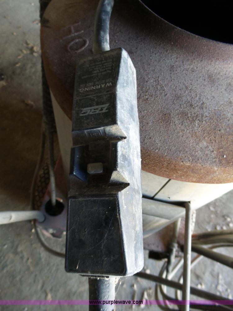 image for item BE9821 Hotsy pressure washer