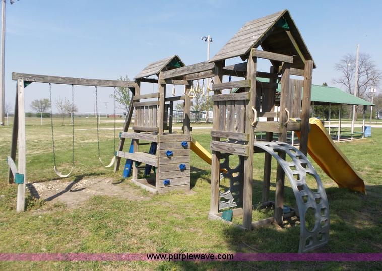 image for item BL9530 Playground equipment