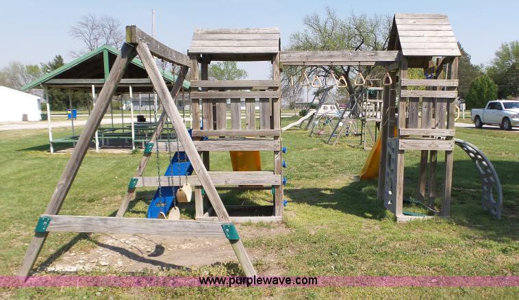 image for item BL9530 Playground equipment