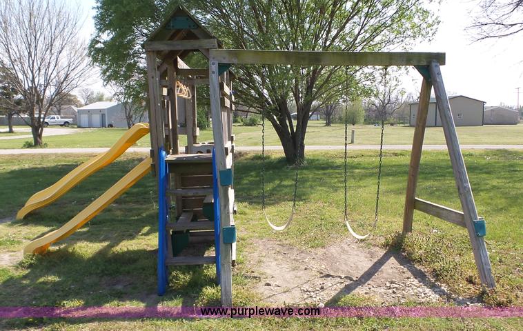 image for item BL9530 Playground equipment