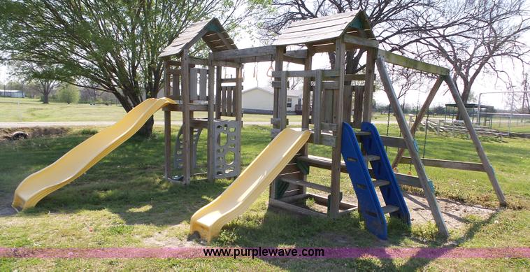 image for item BL9530 Playground equipment