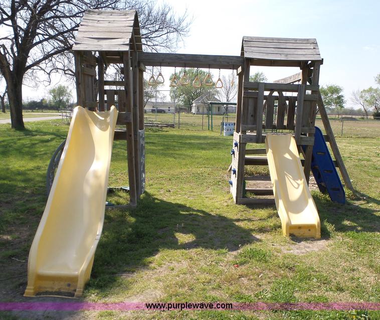 image for item BL9530 Playground equipment