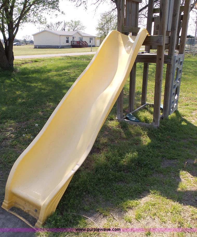 image for item BL9530 Playground equipment