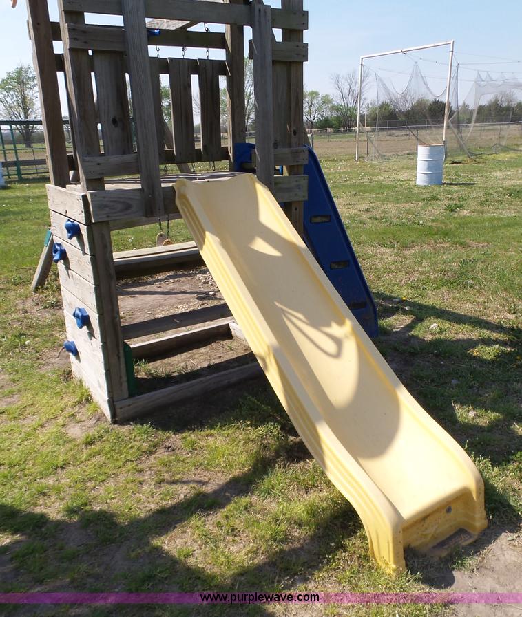 image for item BL9530 Playground equipment