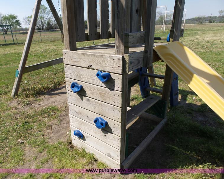 image for item BL9530 Playground equipment