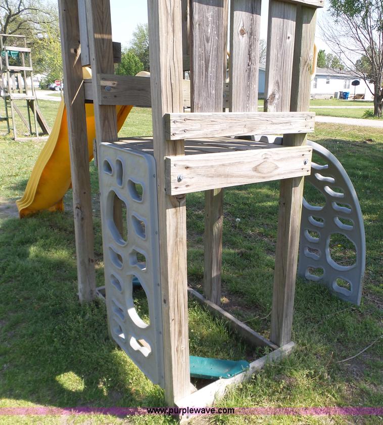 image for item BL9530 Playground equipment