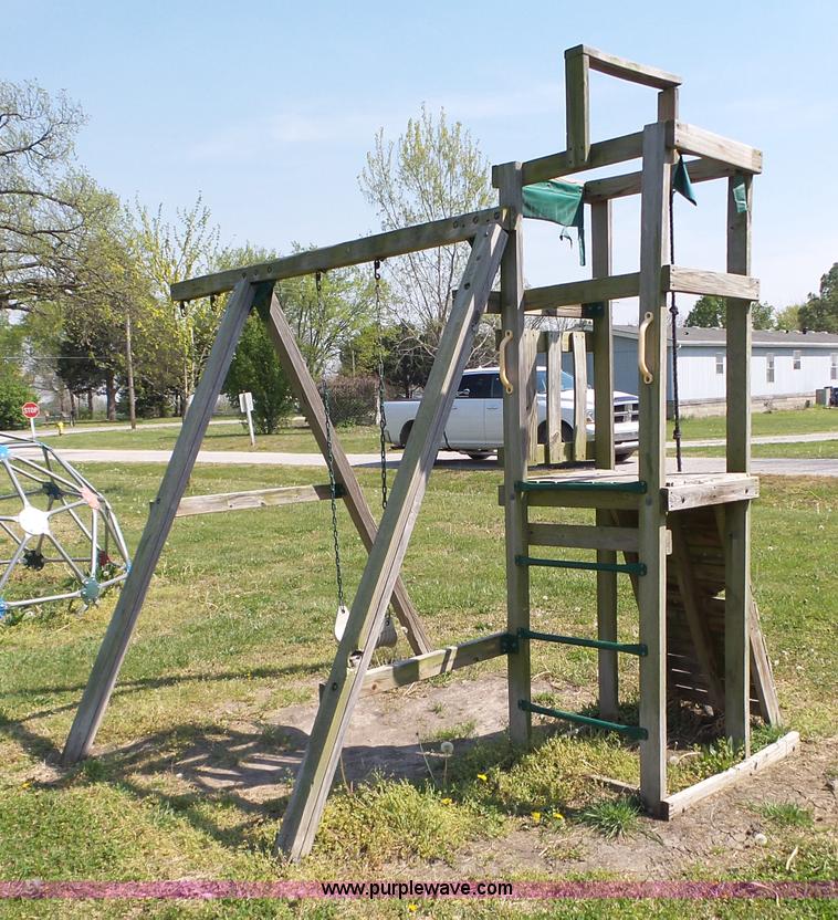 image for item BL9530 Playground equipment