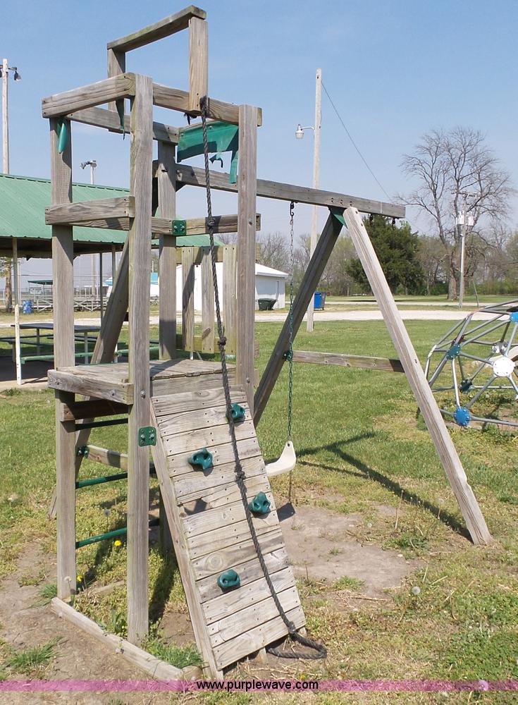 image for item BL9530 Playground equipment