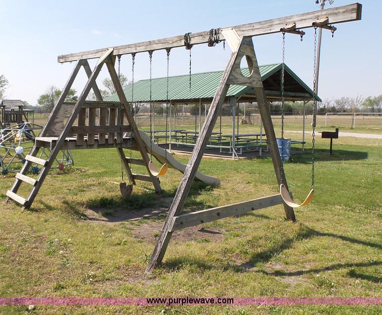 image for item BL9530 Playground equipment